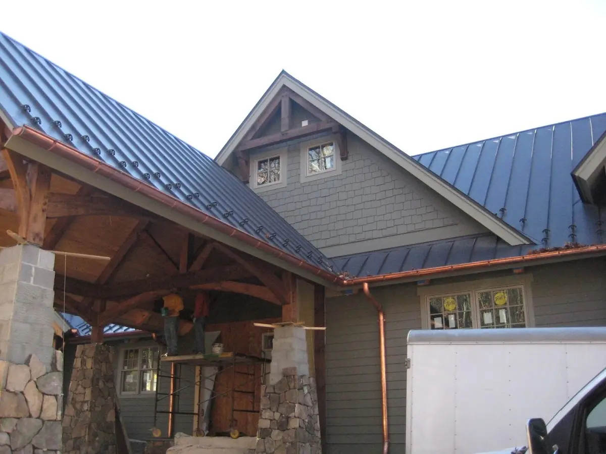 Craftsman Roofing team delivering quality roofing work in Alpine
